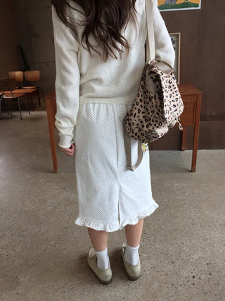 Girlfriend look polka dot frill skirt