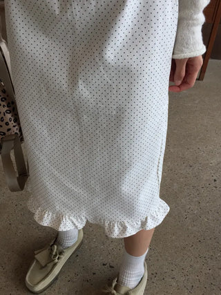 Girlfriend look polka dot frill skirt