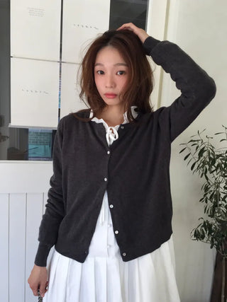 Delicate fit round knit cardigan