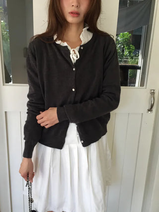 Delicate fit round knit cardigan