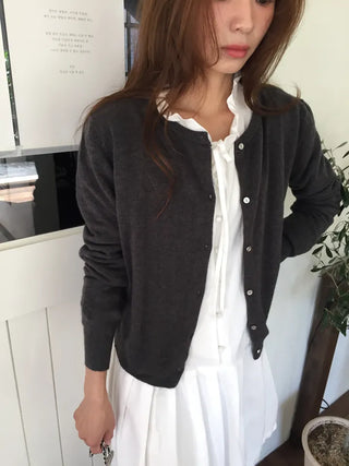 Delicate fit round knit cardigan