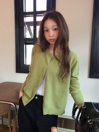 Delicate fit round knit cardigan