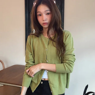 Delicate fit round knit cardigan