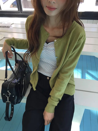 Delicate fit round knit cardigan