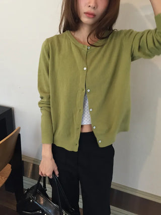 Delicate fit round knit cardigan