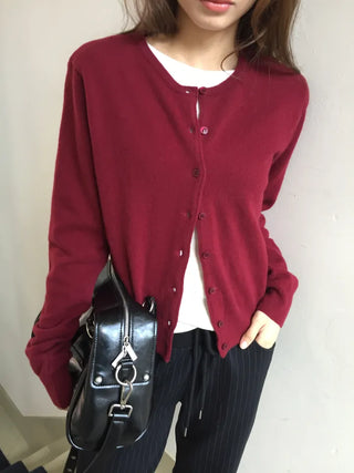 Delicate fit daily cardigan for the transitional season