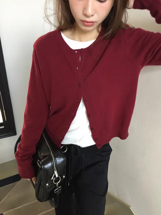 Delicate fit daily cardigan for the transitional season