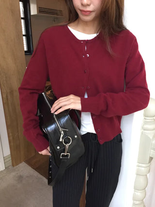 Delicate fit daily cardigan for the transitional season