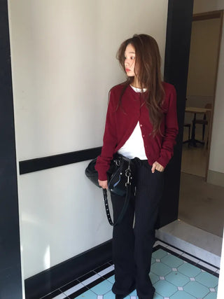 Delicate fit daily cardigan for the transitional season