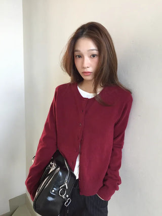 Delicate fit daily cardigan for the transitional season