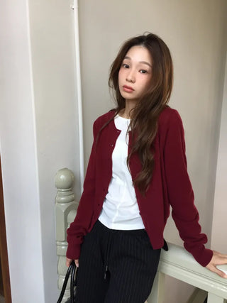 Delicate fit daily cardigan for the transitional season