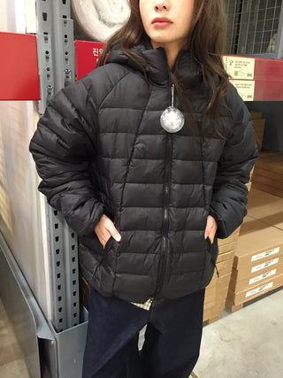 Lightweight, warm  Loose-fit lightweight padded jacket