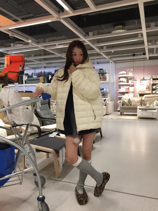 Lightweight, warm  Loose-fit lightweight padded jacket