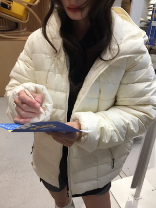 Lightweight, warm  Loose-fit lightweight padded jacket