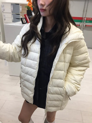 Lightweight, warm  Loose-fit lightweight padded jacket