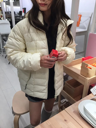 Lightweight, warm  Loose-fit lightweight padded jacket