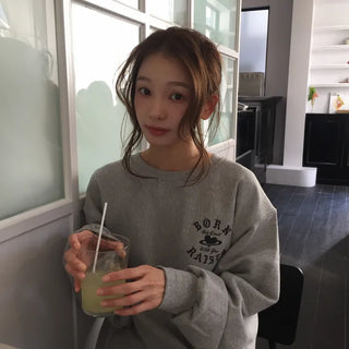 Delicate Fit Effortless Chic Sweatshirt - Aesthetic Mood Oversized Fit