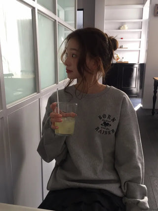 Delicate Fit Effortless Chic Sweatshirt - Aesthetic Mood Oversized Fit