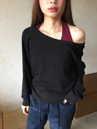 Effortless chic vibe  Off-shoulder layered top