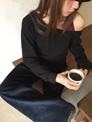 Effortless chic vibe  Off-shoulder layered top