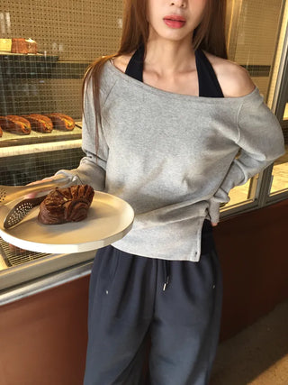 Effortless chic vibe  Off-shoulder layered top