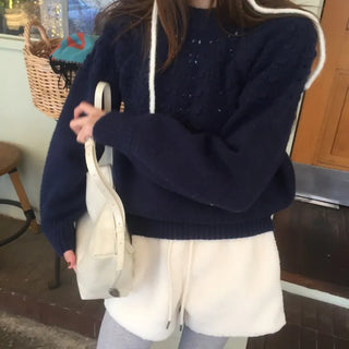 Daily Delicate Fit Knit Ivory & Navy – Winter Vibes Punching Details