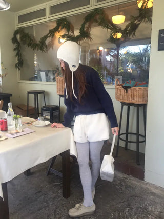 Daily Delicate Fit Knit Ivory & Navy – Winter Vibes Punching Details