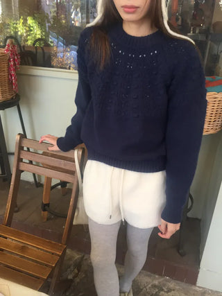 Daily Delicate Fit Knit Ivory & Navy – Winter Vibes Punching Details