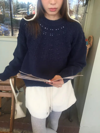 Daily Delicate Fit Knit Ivory & Navy – Winter Vibes Punching Details
