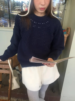 Daily Delicate Fit Knit Ivory & Navy – Winter Vibes Punching Details