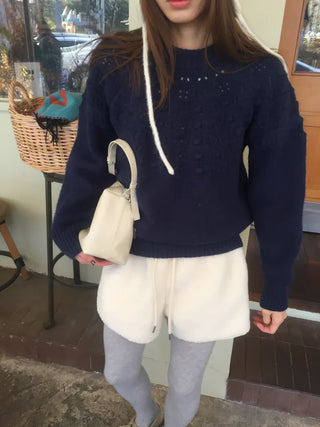 Daily Delicate Fit Knit Ivory & Navy – Winter Vibes Punching Details