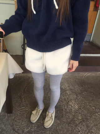 Cozy, fluffy sherpa shorts Winter daily effortless chic look
