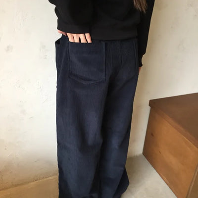 Hip corduroy wide-leg pants Street style effortless chic daily look