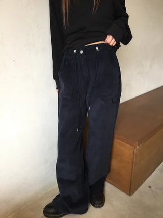 Hip corduroy wide-leg pants Street style effortless chic daily look