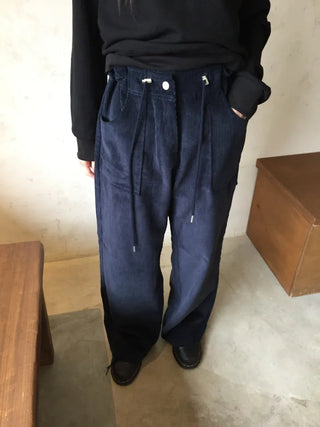 Hip corduroy wide-leg pants Street style effortless chic daily look