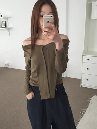 Sensual fit off-shoulder long sleeve