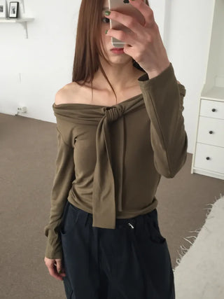Sensual fit off-shoulder long sleeve