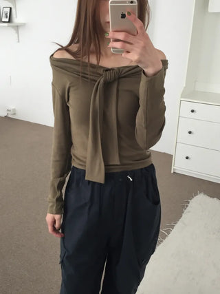 Sensual fit off-shoulder long sleeve