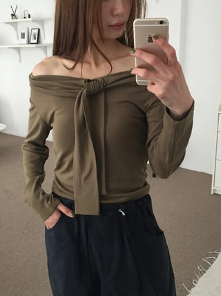 Sensual fit off-shoulder long sleeve
