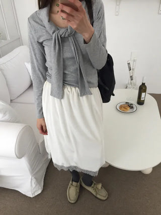 Delicate fit lace hem polyester skirt