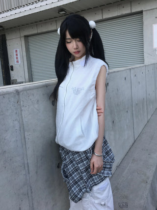 dotted wings vest