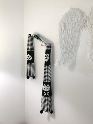 kitten houndstooth scarf
