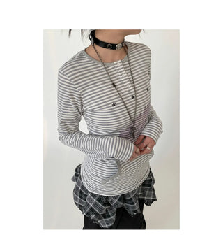 wing print blouse