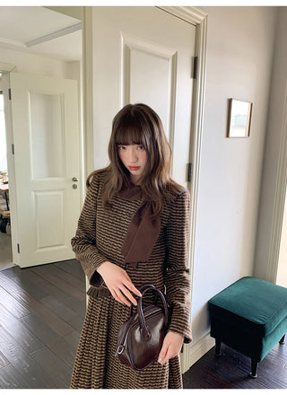 tie-neck coat set