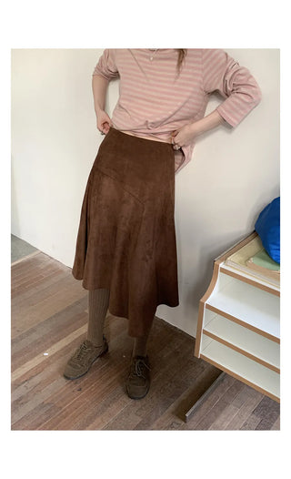 wool pleated skirt
