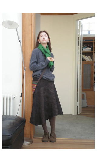 wool pleated skirt