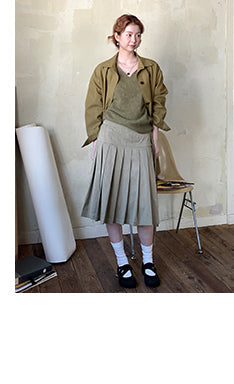 lace-up pleated skirt