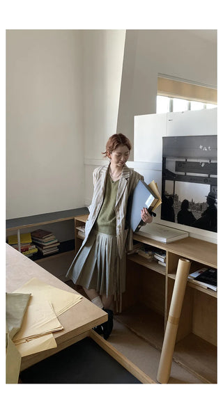 lace-up pleated skirt