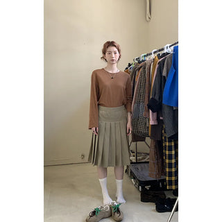 lace-up pleated skirt