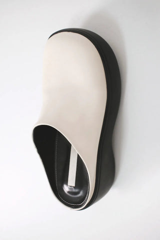 Trendy puff heel round mule sandals